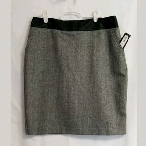 NWT Womens Worthington Black White Skirt Pockets Back Zipper with Slit Size 12